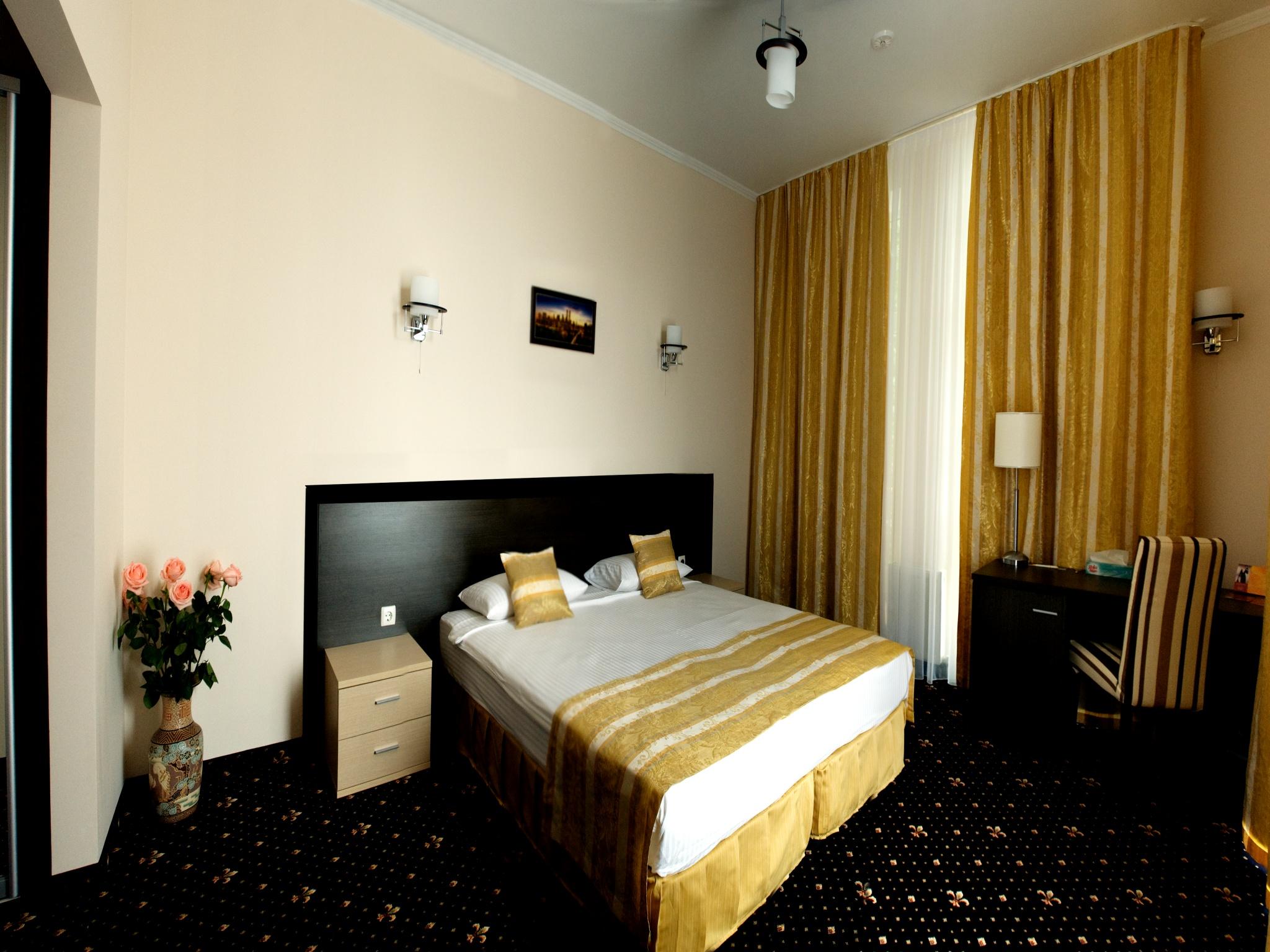 Hotel Manhattan Hotel&restaurant 4*