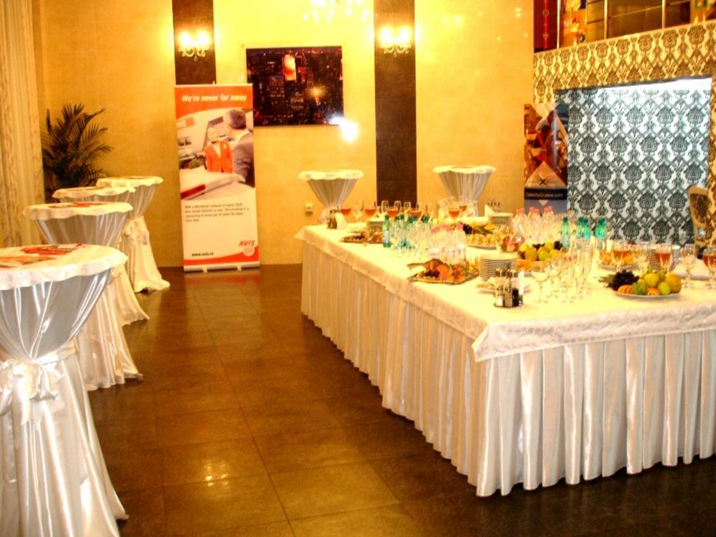 Hotel Manhattan Hotel&restaurant