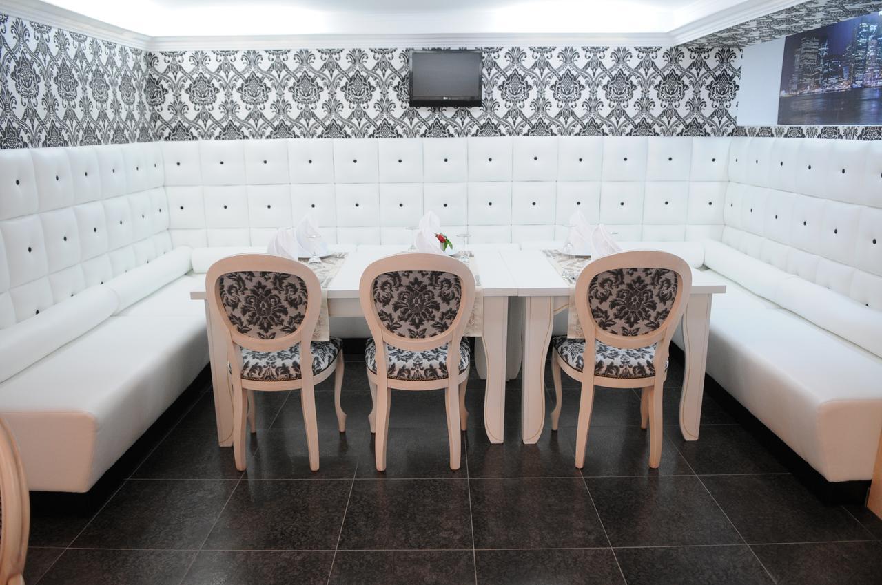 Manhattan Hotel&restaurant Chişinău